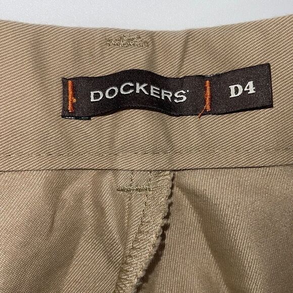 Dockers‎ Mens Khaki Pants D4 Pleated Cuffed Comfort Relaxed No Wrinkle Tan 40x32 - Picture 6 of 8